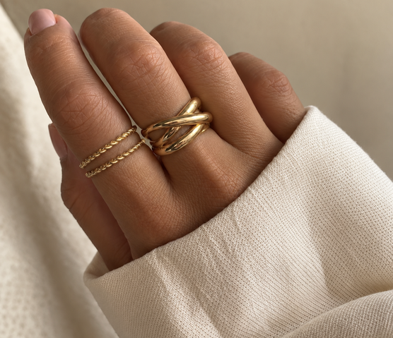 Qeyana jewellery lifestyle image 11